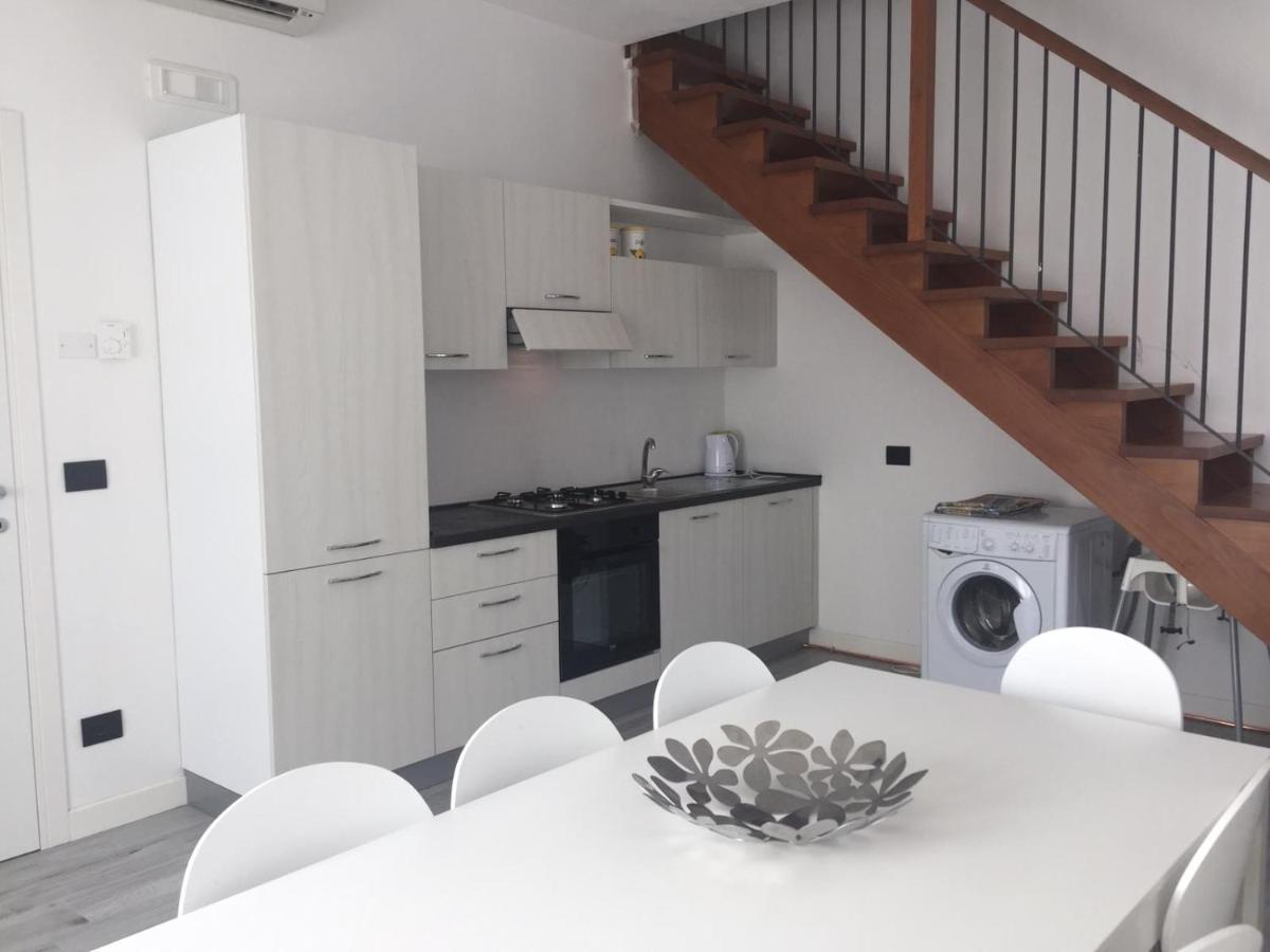 Апартаменты Peschieraview Duplex X7 Пескьера-дель-Гарда Экстерьер фото